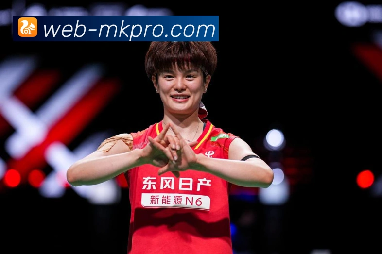 坎比亚索足球生涯战术智慧与国际赛场传奇表现解析及俱乐部荣誉回顾与影响力探讨